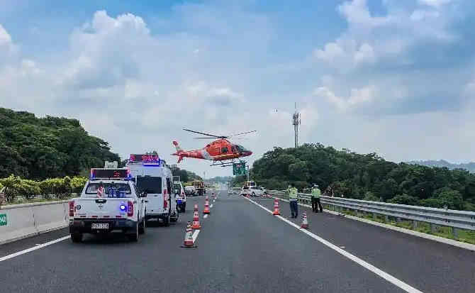 富宁高速公路汽车救援案例